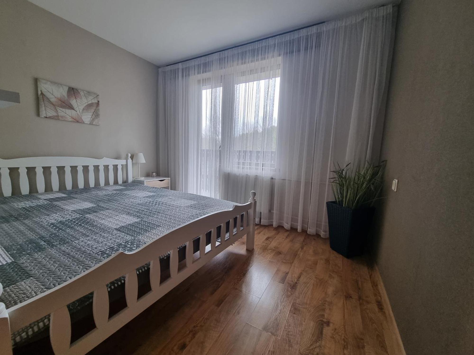 Apartment Kursi Kolka Exteriör bild